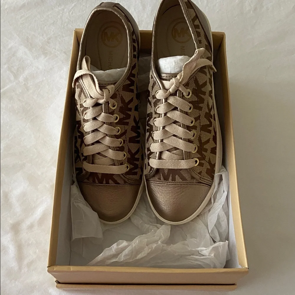 Michael Kors MK City Sneaker Monogram Jacquard Size 8.5 - Picture 11 of 11